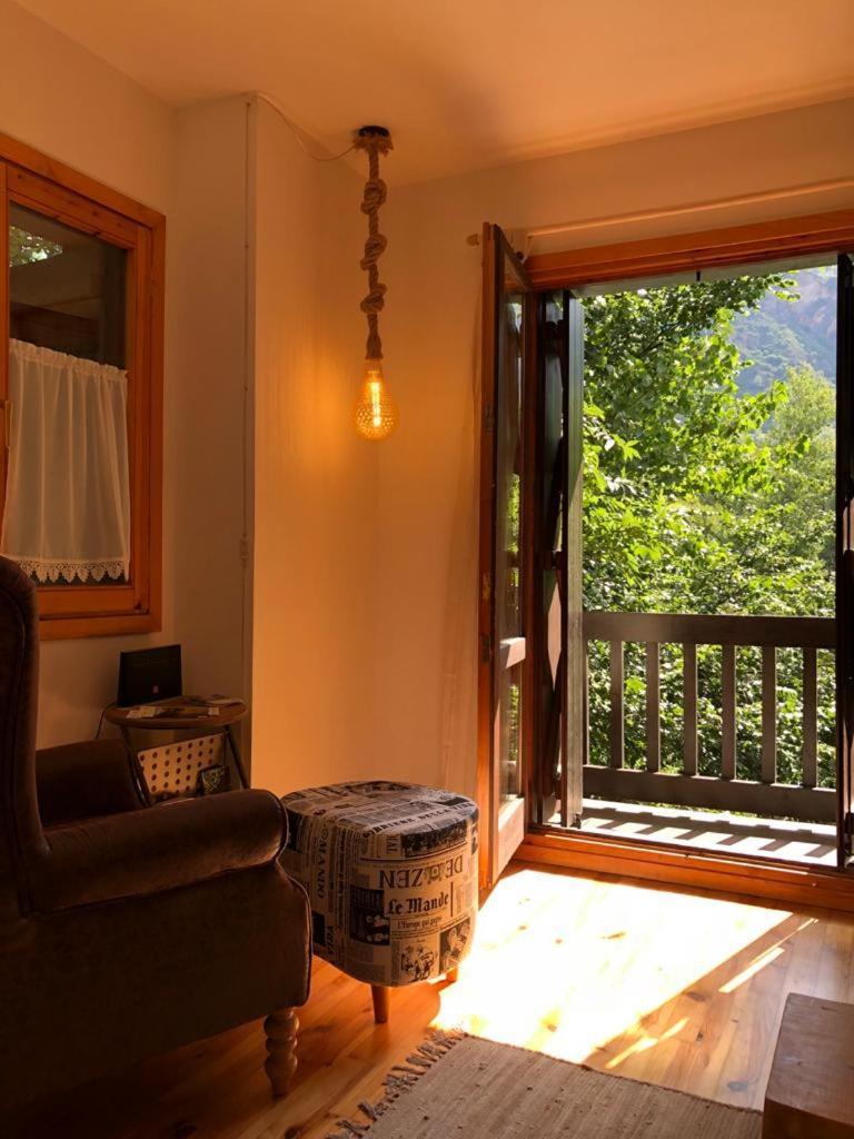 ベナスケBpirineos-La Casita Del Rebecoアパートメント エクステリア 写真